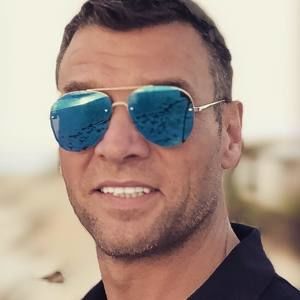 Meet your Posher, Guy